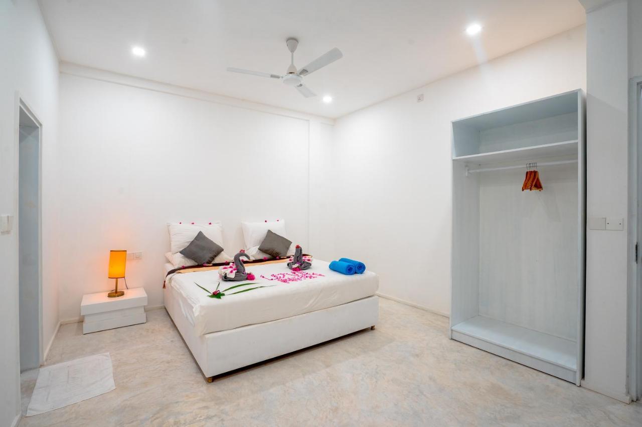 Brickwood Rasdhoo- Beach Front Ngoại thất bức ảnh