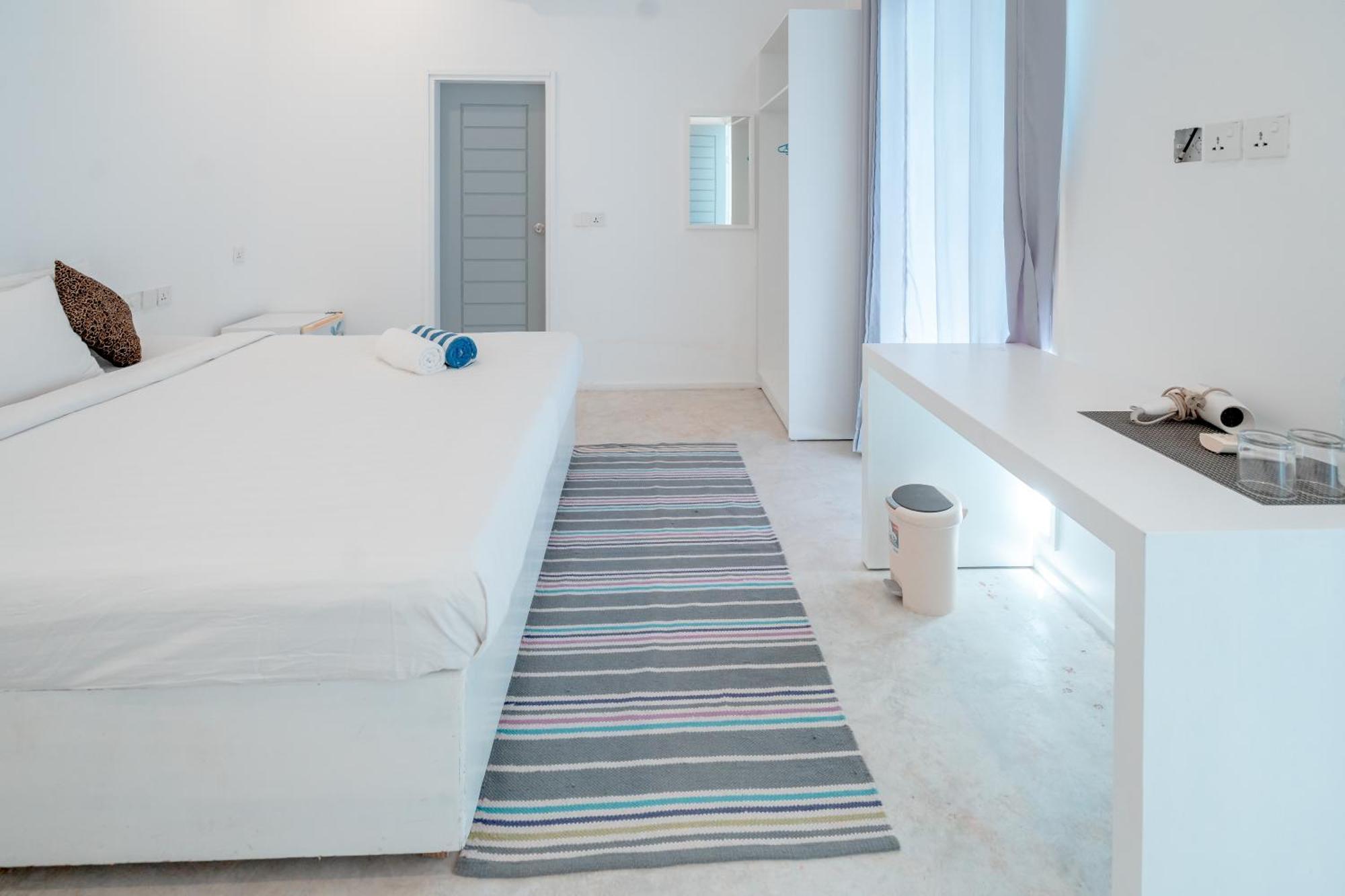 Brickwood Rasdhoo- Beach Front Ngoại thất bức ảnh